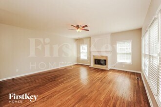 2636-2633 3 Wood Dr in Villa Rica, GA - Foto de edificio - Building Photo