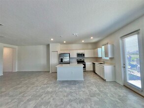 382 Bogey Dr in Davenport, FL - Building Photo - Building Photo