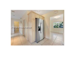 2632 NE 30th St in Fort Lauderdale, FL - Foto de edificio - Building Photo