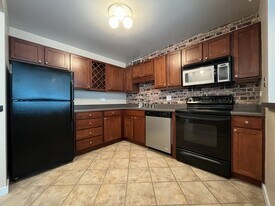 211 E Ohio St, Unit 1814 in Chicago, IL - Building Photo
