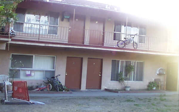 1633 S Calle Del Mar in Anaheim, CA - Foto de edificio - Building Photo