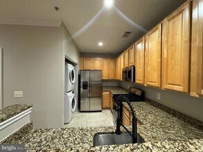 9486 Virginia Center Blvd, Unit 114 in Vienna, VA - Building Photo - Building Photo