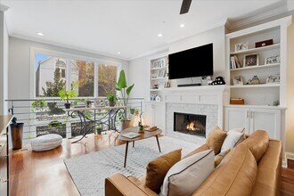 1018 N Hermitage Ave in Chicago, IL - Building Photo - Building Photo