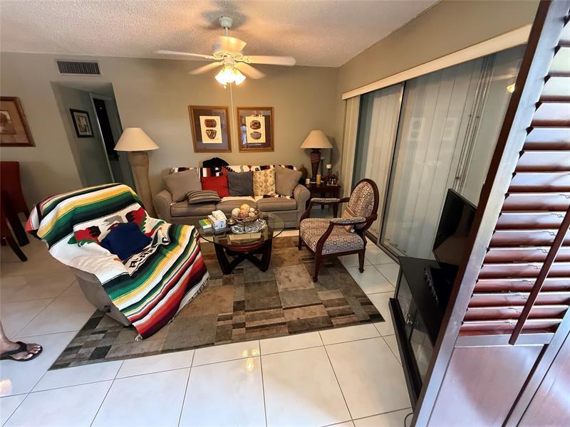 7543 S Oriole Blvd in Delray Beach, FL - Building Photo