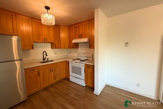 240 San Diego Ave in San Bruno, CA - Building Photo - Building Photo