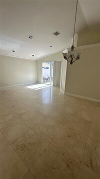 16262 NW 19th St in Pembroke Pines, FL - Building Photo - Building Photo