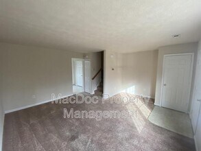 9605 Coventry Creek Dr in Fredericksburg, VA - Building Photo - Building Photo