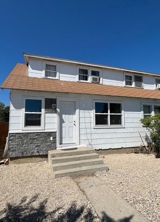 614 N Absaroka St in Powell, WY - Building Photo