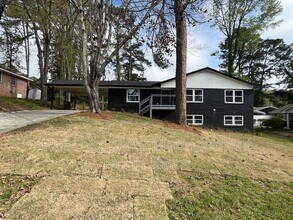 2425 Omaha Rd SW in Atlanta, GA - Building Photo - Building Photo