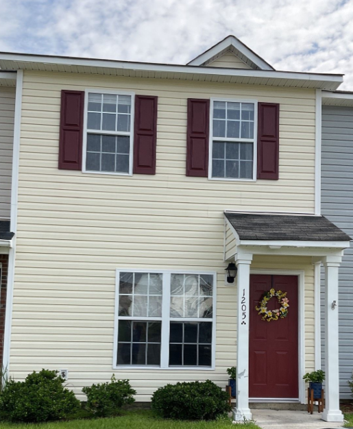 1205 Timberlake Trail in Jacksonville, NC - Building Photo