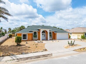 142 Heron Dunes Dr, Unit 3L in Ormond Beach, FL - Foto de edificio - Building Photo