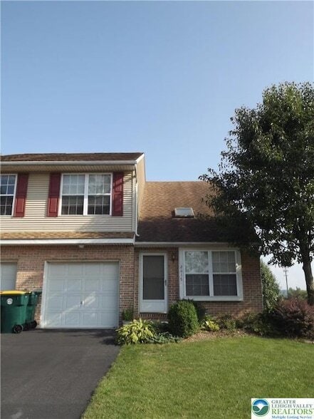 property at 2616 Anthony Ct