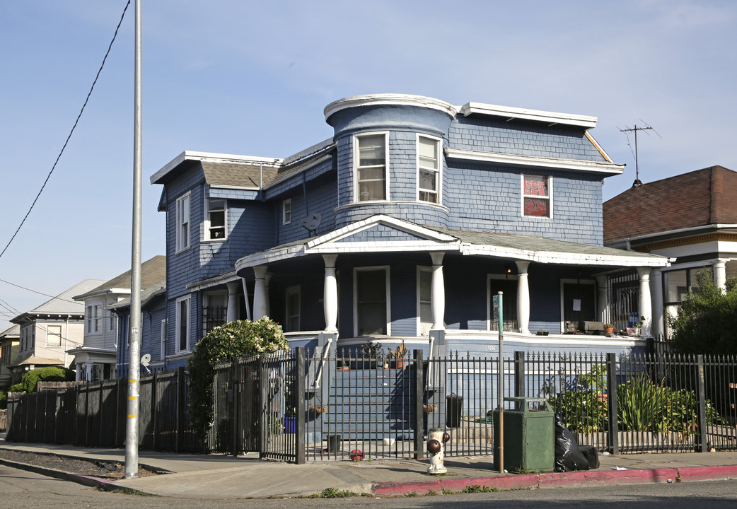 3251 Martin Luther King Jr Way in Oakland, CA - Building Photo