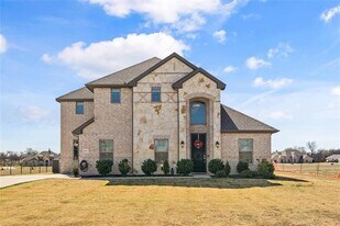 6017 Mango Dr in Sanger, TX - Building Photo