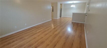 8304 Fairington Ridge Cir in Stonecrest, GA - Building Photo - Building Photo