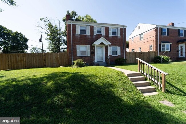10022 Lorain Ave in Silver Spring, MD - Foto de edificio - Building Photo