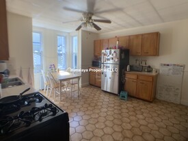 29 Capen St, Unit 2R Apartamentos