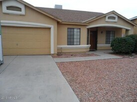 8553 W Sierra Vista Dr in Glendale, AZ - Building Photo