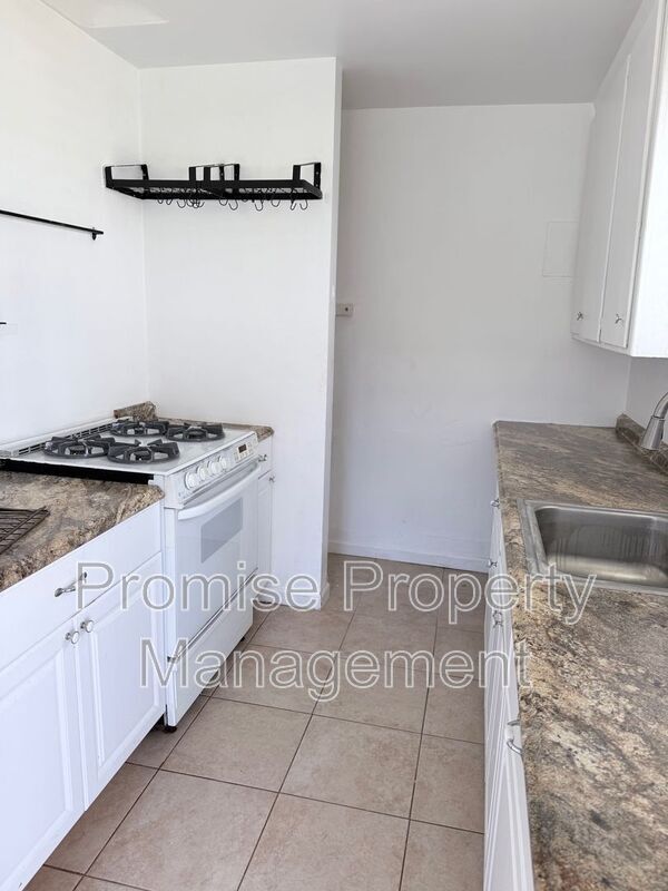 303-307 S Myers St in Oceanside, CA - Building Photo - Building Photo