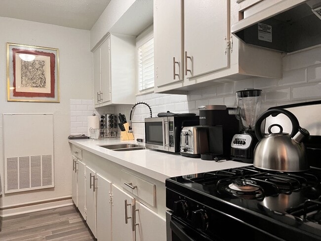 property at 2420 McDuffie St