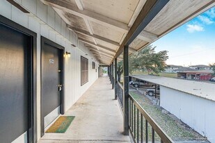 1600 S Bridge Ave, Unit 206 in Weslaco, TX - Building Photo