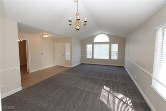 6605 Vicuna Dr in Las Vegas, NV - Building Photo - Building Photo