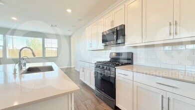 708 N Bay Dr in Gilbert, AZ - Building Photo - Building Photo