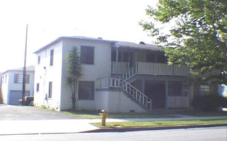 109 N Taylor Ave Apartments