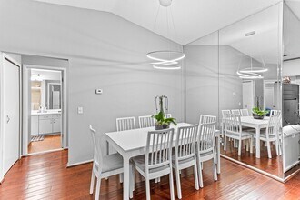 6560 Ridgefield Cir in West Bloomfield Township, MI - Building Photo - Building Photo