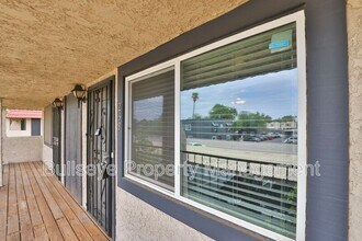 700 W University Dr in Tempe, AZ - Building Photo - Building Photo