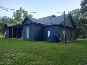 6050 Albany Rd in Shreveport, LA - Building Photo - Building Photo