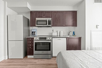 1057 Bastion St in Toronto, ON - Building Photo - Building Photo