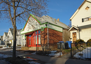 394 Franklin Ave in Hartford, CT - Foto de edificio - Building Photo