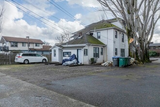 Burwell Apartments in Bremerton, WA - Foto de edificio - Building Photo
