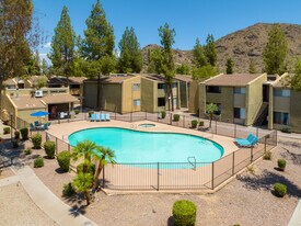 Solaris at Shadow Mountain in Phoenix, AZ - Building Photo