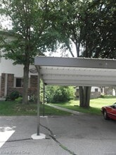 7220 Bluewater Dr in Village of Clarkston, MI - Building Photo - Building Photo