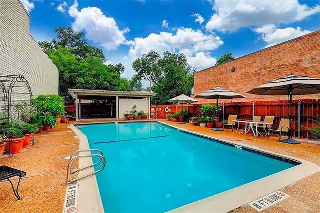 2805 Bissonnet St in Houston, TX - Building Photo - Building Photo