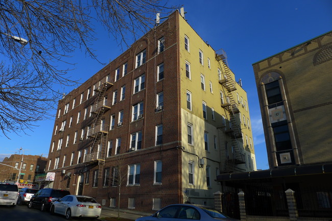 1901 Gleason Ave in Bronx, NY - Foto de edificio - Building Photo