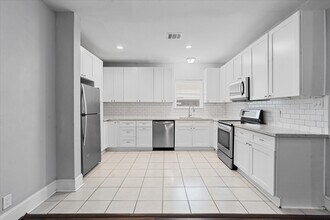 2614 Isabella St in Houston, TX - Building Photo - Building Photo