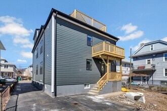 43 Wright Ave in Medford, MA - Building Photo - Building Photo