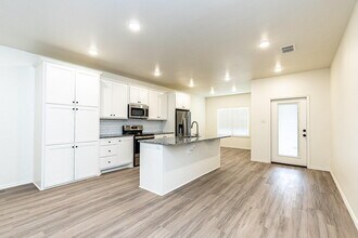 5549 Lehigh St in Lubbock, TX - Building Photo - Building Photo