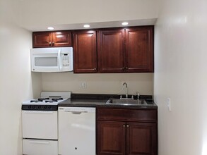 82 Hampshire St, Unit 4A in Cambridge, MA - Building Photo - Building Photo