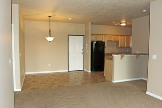 Jackson Heights Apartments in Harrisburg, SD - Building Photo - Building Photo