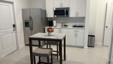 23303 SW 133rd Ave-Unit -Unit 1 in Princeton, FL - Building Photo - Building Photo