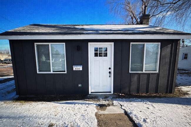 property at 500 S Elmwood Ave