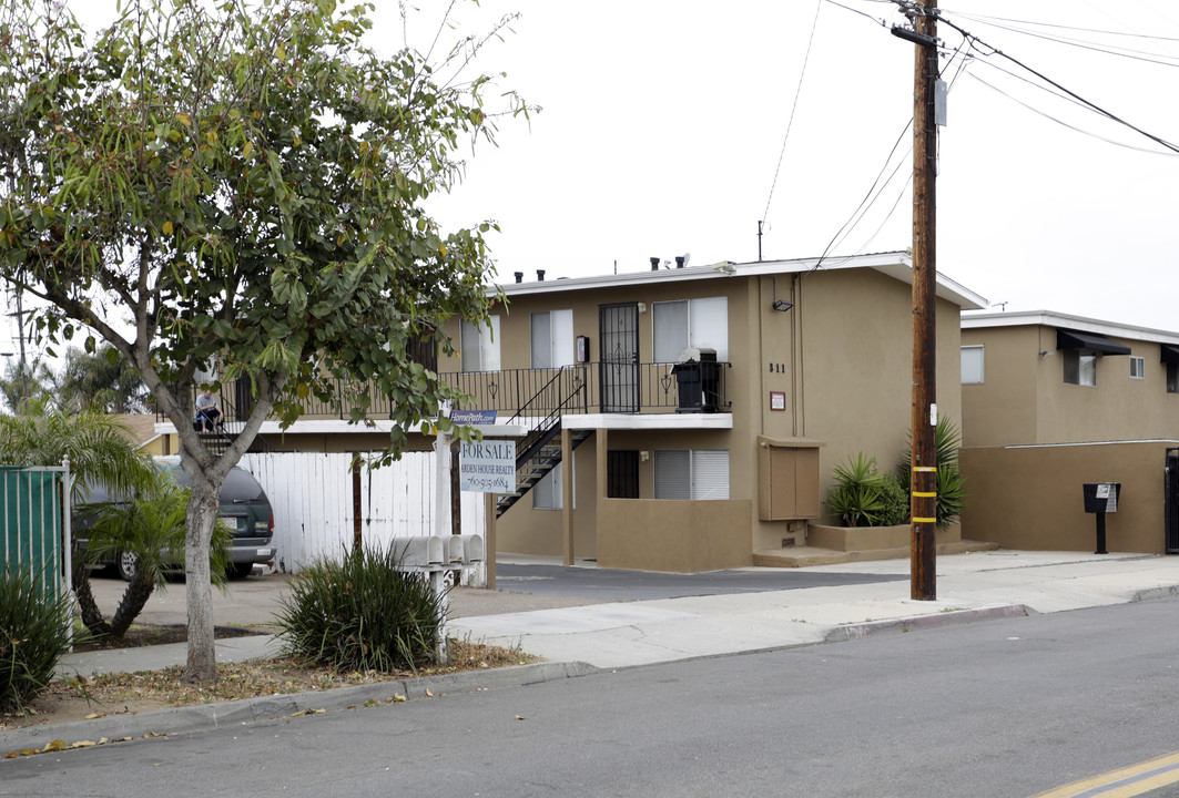 Casablanca Apartments in Oceanside, CA - Foto de edificio