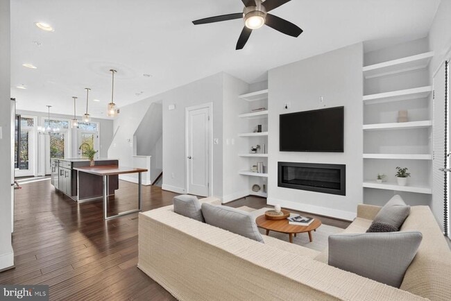 property at 1446 Piccard Dr
