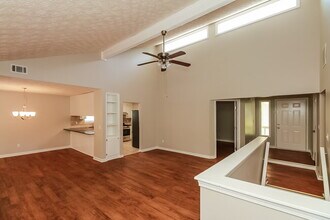 10897 Morning Dove Dr in Hampton, GA - Foto de edificio - Building Photo