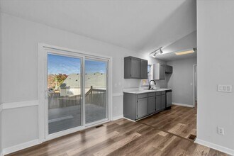 3011 Butterwood Dr in Jamestown, NC - Building Photo - Building Photo