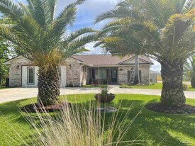 3244 Spanish Cove Dr N in Lillian, AL - Building Photo